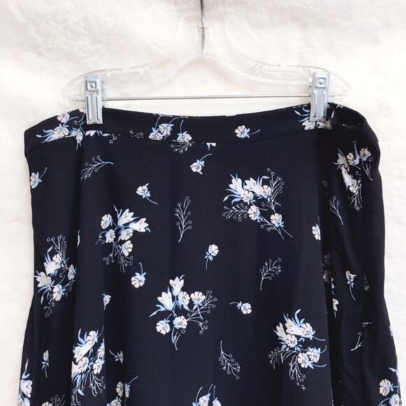 LOFT Blue & White Wildflower Flounce Skirt - Picture 2 of 8